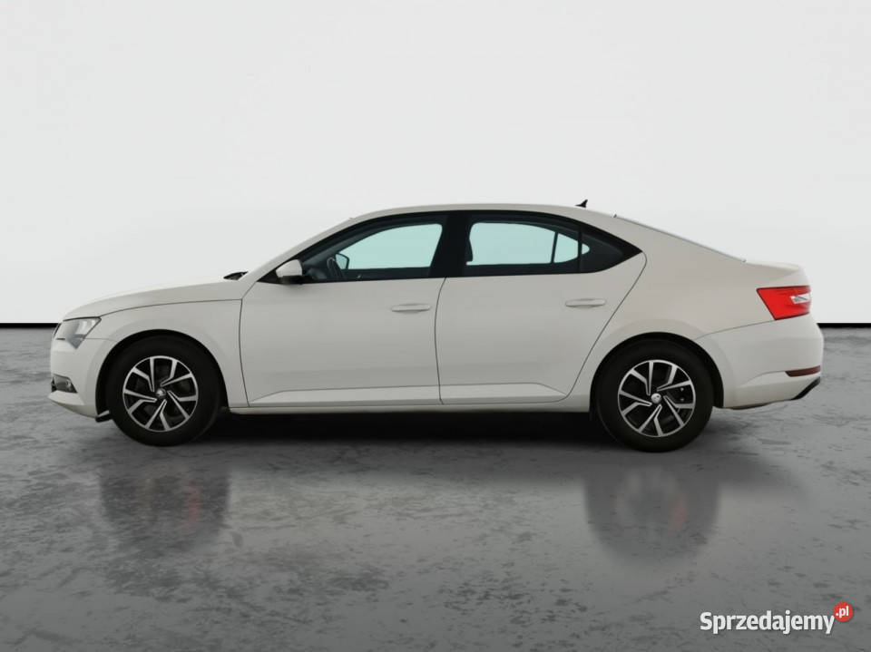 Skoda Superb 15 TSI Bielany Wrocławskie