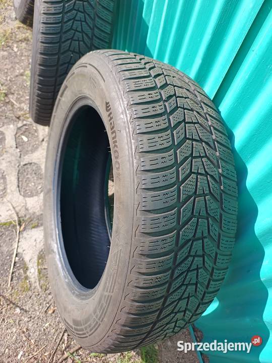 Opony zimowe Hankook 235 60 18 SUV