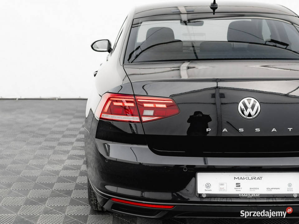 Volkswagen Passat GWE6041M20 TSI Business DSG gniazdo USB Pępowo