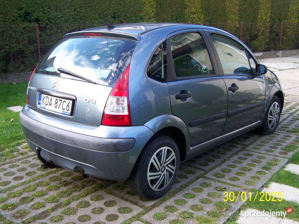 Citroen C3 14hdi 68 klima hak mały przebieg sprzedam