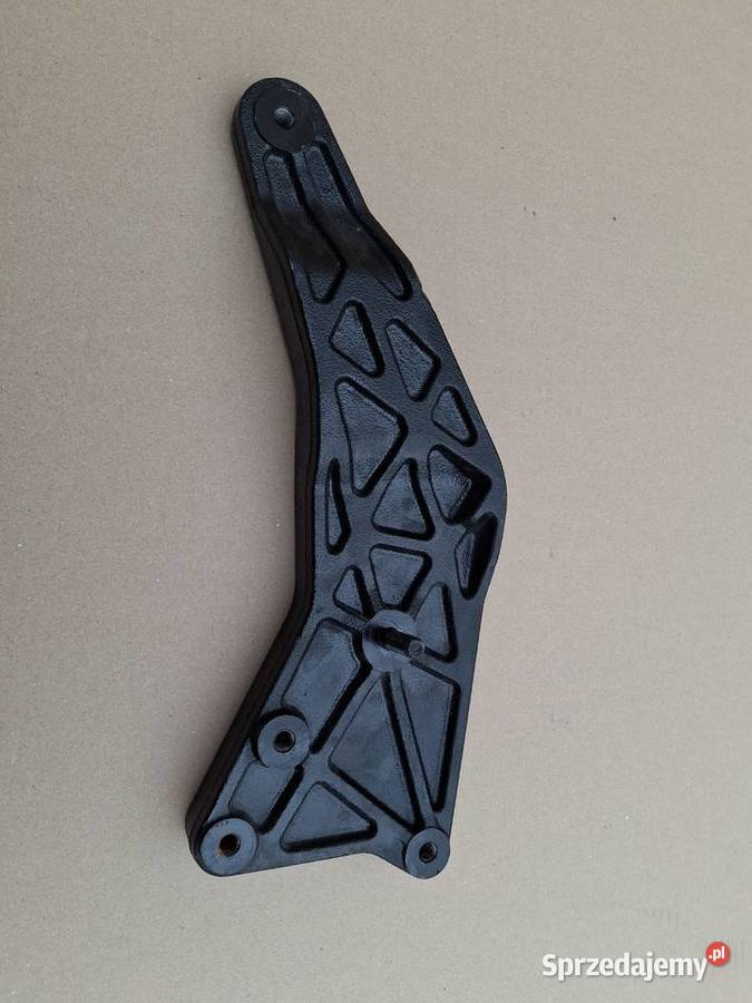 MAN TG3 TGX 3 WSPORNIK UCHWYT ZDERZAKA PRAWY Bieleń