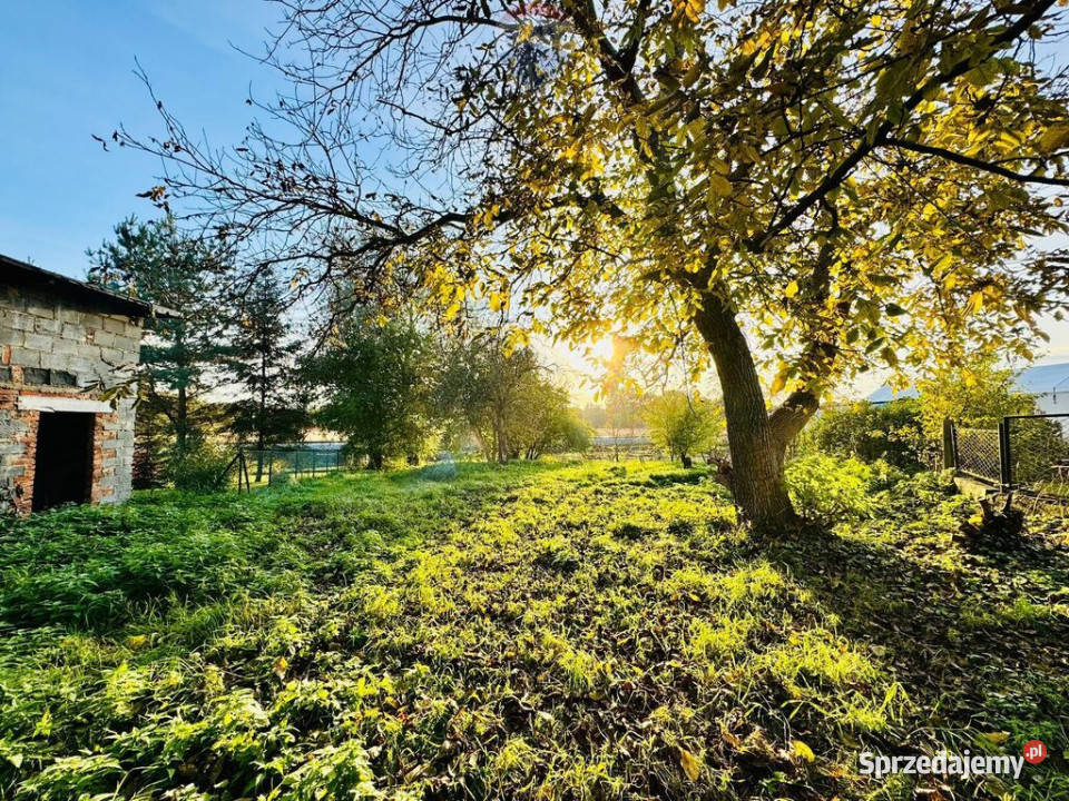 Działka budowlana 1766 m z garażem Niedobczyce Rybnik