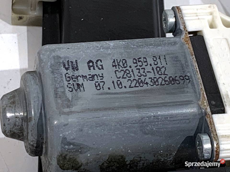 PODNOŚNIK SZYBY LEWY TYŁ AUDI A6 C8 4K0839461 sprzedam