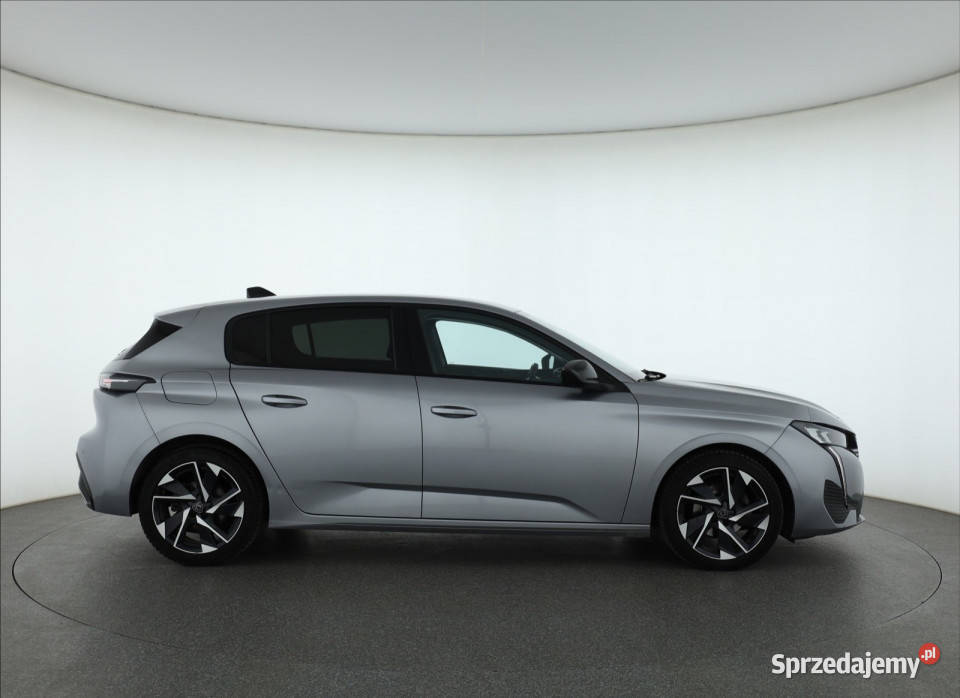 Peugeot 308 12 PureTech radio sprzedam