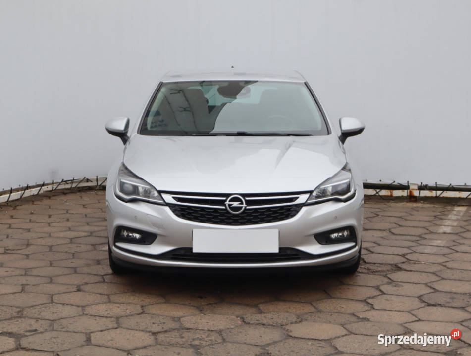 Opel Astra 14 T światła przeciwmgielne Łódź sprzedam