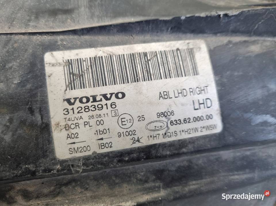 LAMPA PRAWA Volvo S80 II V70 III 0616r PRZEDNIA Lampy przednie Rudka