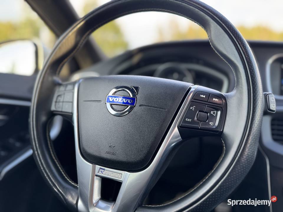 Volvo V40 D4 2014r serwis ASO pierwszy skórzana tapicerka Kielce
