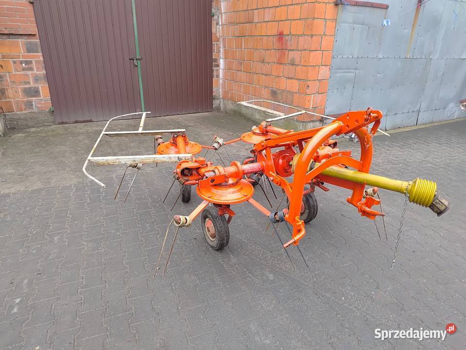 Przetrząsarka przewracarka kuhn gf 440 Zgrabiarki i przetrząsacze