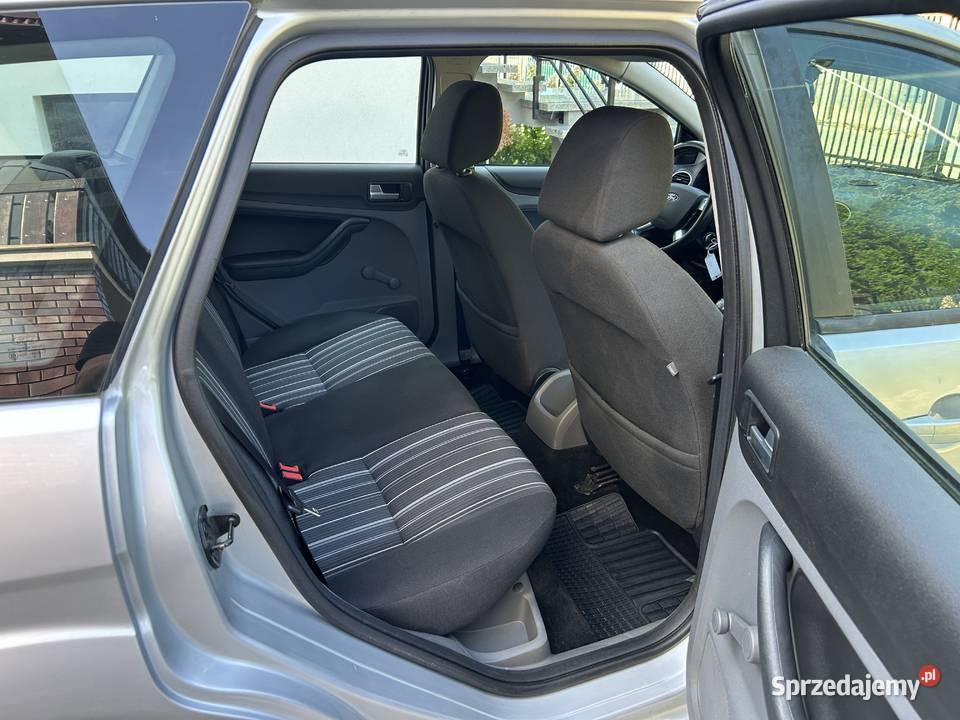 Ford Focus 16i Ghia Climatronic Ostrzeszów