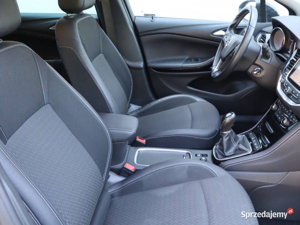 Opel Astra 14 T radio Piaseczno
