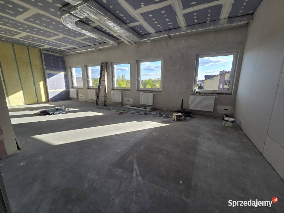 Wynajmę pow ok 100m2 w Rzeszowie Armii Krajowej 100m2 Rzeszów