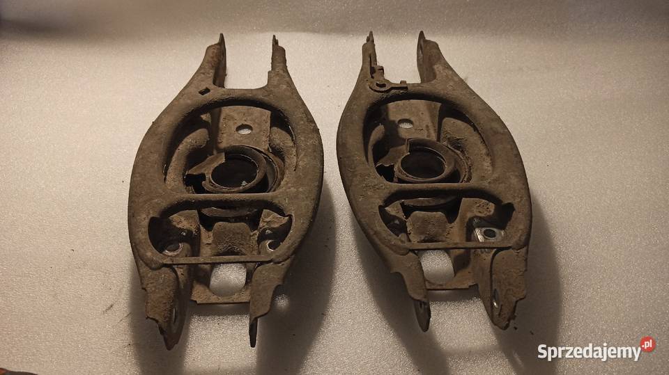 Wahacz dolny TYŁ Tylny Bmw e90 e91 e92 e93 Zawieszenie i układ kierowniczy podkarpackie Dębica sprzedam