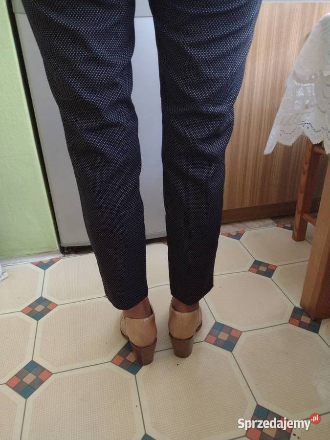 36S ZARAEkskluzywne spodnie biznesowe z piaskiem Kraków
