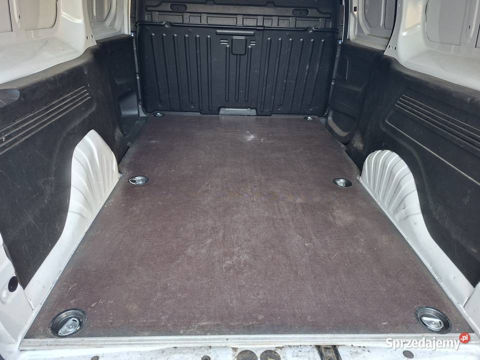 Opel combo Cargo xl 2024 salon polska pierwszy elektryczne szyby Łódź sprzedam