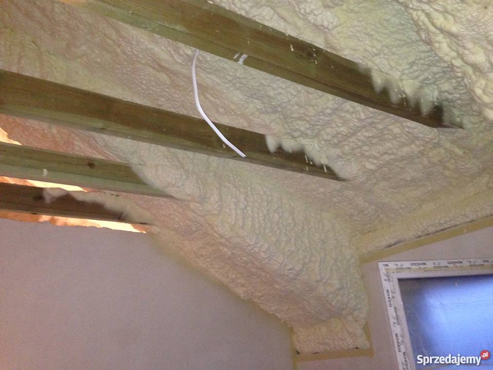Tanie Ocieplenie poddaszy pianką pur Wieliczka sprzedam