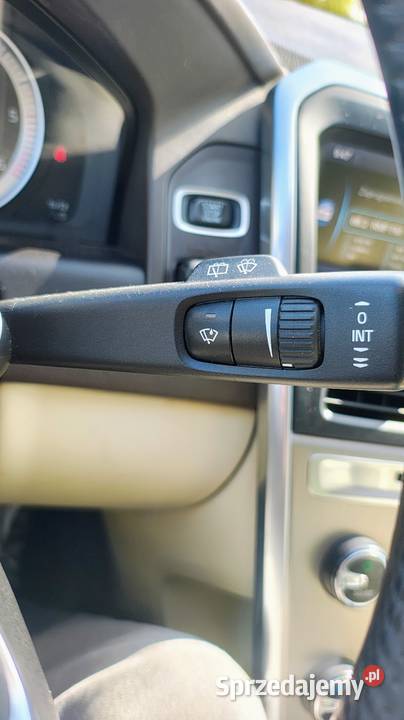 Volvo XC60 2012 r 20d5 cylindrów wersja