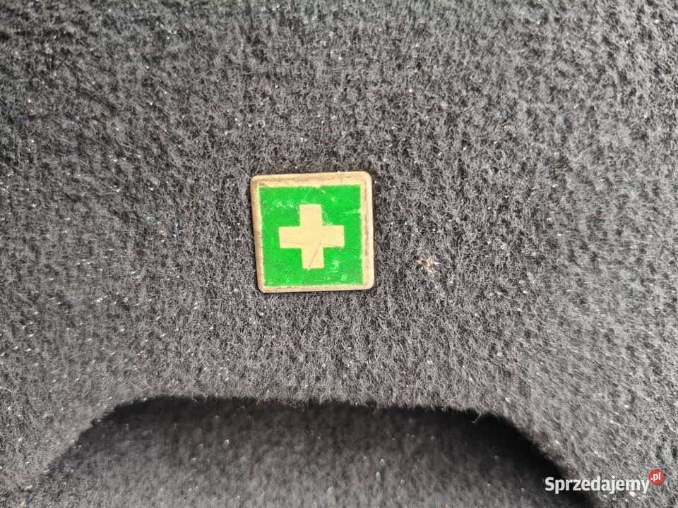 Mercedes W124 tylna półka czarna sedan pod Skarżysko-Kamienna