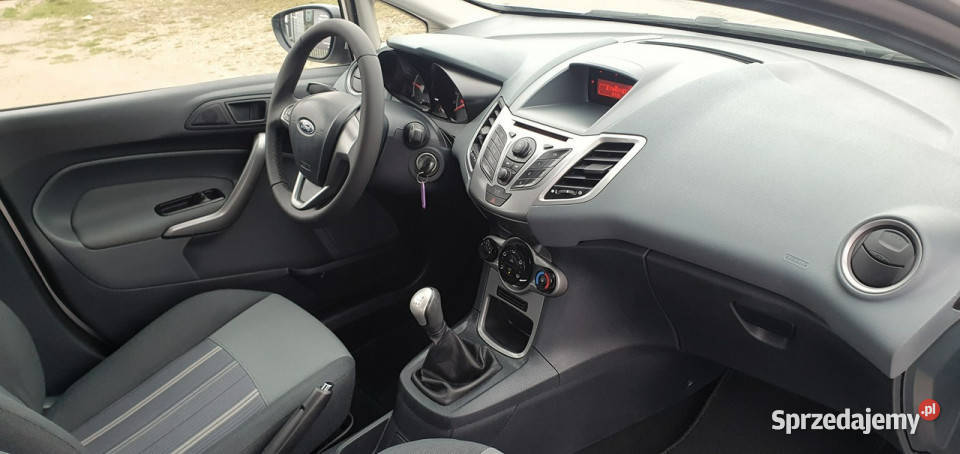 Ford Fiesta zadbane autoKlimatyzacja sprawnaNowe sprzedam
