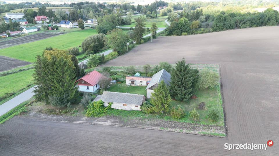 Zadbane siedlisko gotowe do zamieszkania Rok budowy 1955 Sprzedaż Mołodiatycze