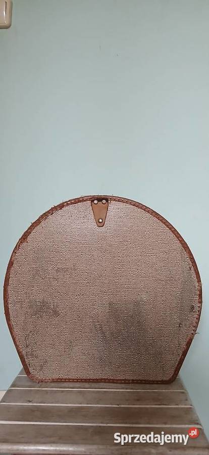 Stary kufer na kapelusze z lat 30 tych Kraków