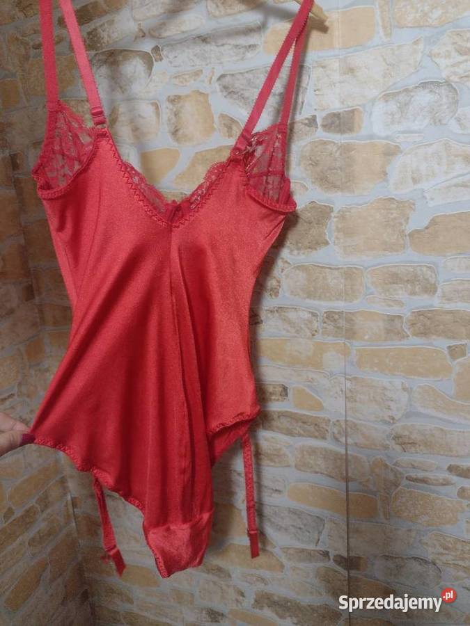 38BM Zmysłowe czerwone body Koronkowe z Londynu Kraków sprzedam