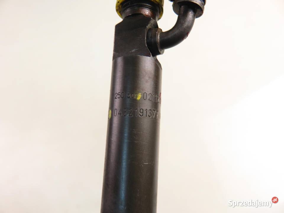 WTRYSKIWACZ DEUTZ BF4M1013EC 02112640 0432191377