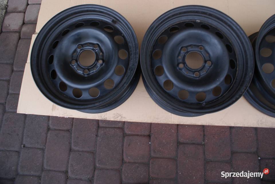 Felgi stalowe 7Jx16 5x120x726 ET31 BMW 3 F30 F31 Nozdrzec