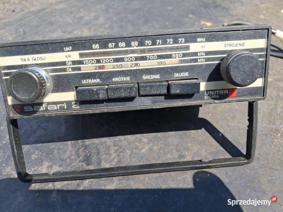 RADIO ZABYTKOWE SAMOCHODOWE SAFARI 2 UNITRA Akcesoria samochodowe dolnośląskie Świerzawa