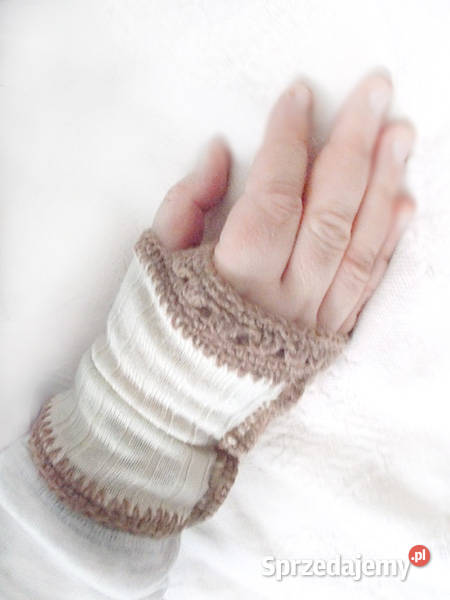 kremowe mitenki pastelowe mitenkikremowo beżowe Opole
