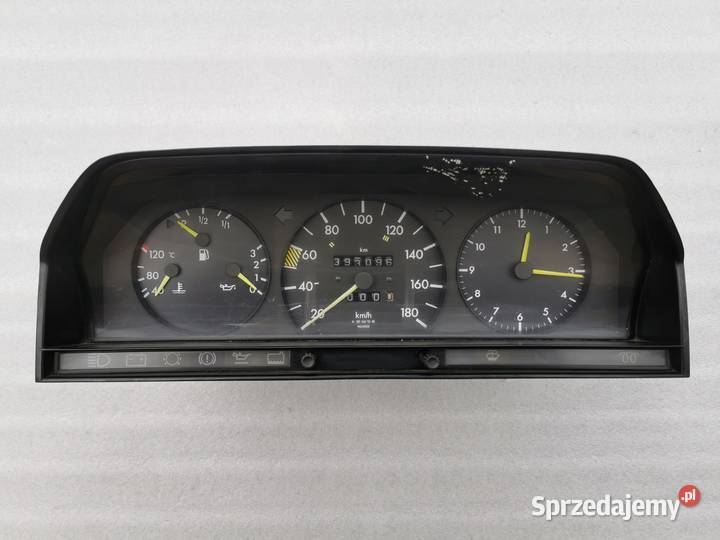 Licznik Zegary Wskaźniki Mercedes 190 W201 190D osobowe mazowieckie