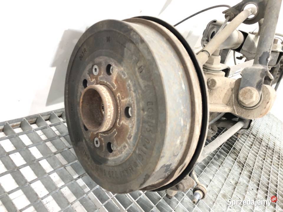 BELKA TYŁ DACIA DUSTER Hatchback TYLNA