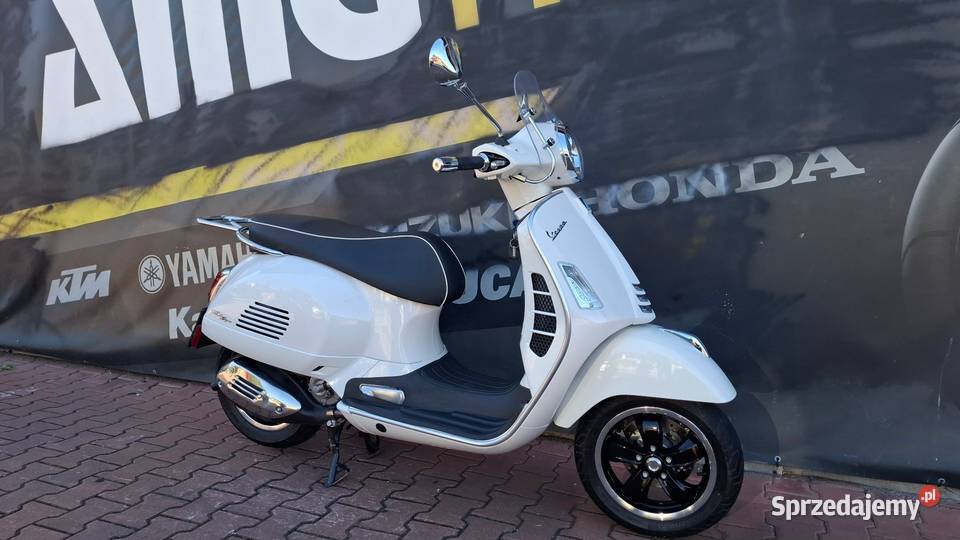 Piaggio Vespa 300 GTS 2022