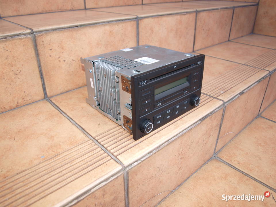 VW Golf V Passat Touran Sharan radio CD Mp3