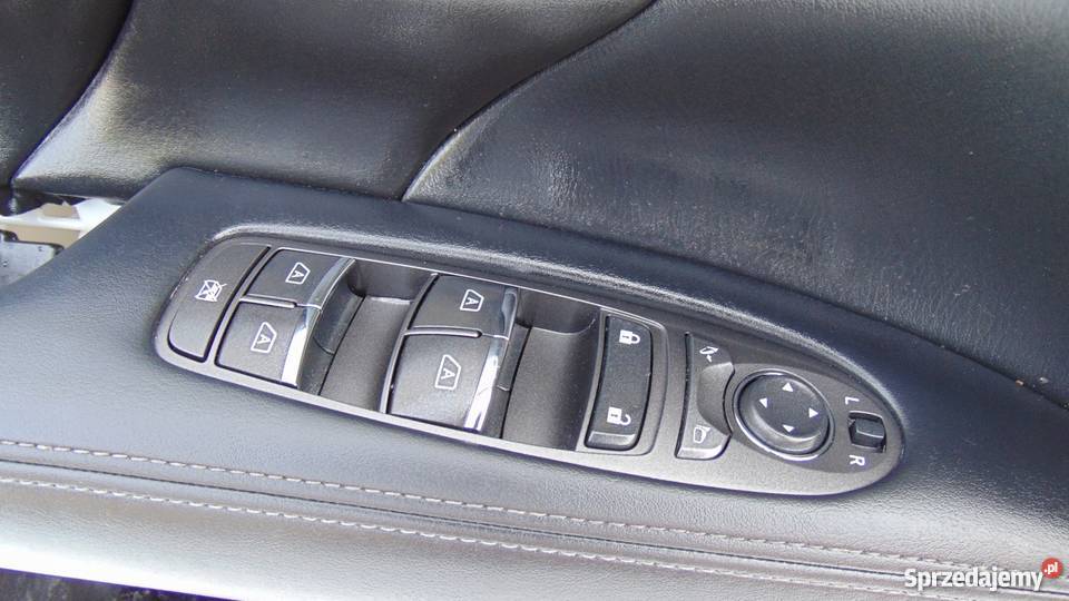 BOCZEK TAPICERKA DRZWI LEWY PRZÓD INFINITI Q70 Nowy Tomyśl sprzedam