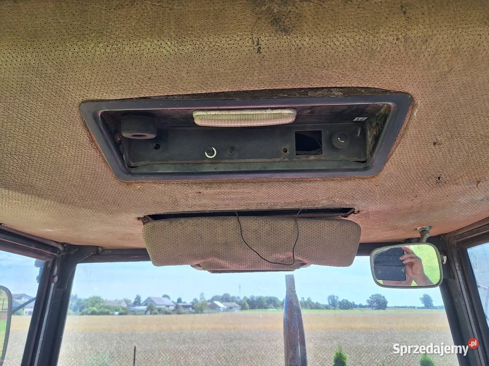 International 844s z ładowaczem czołowym 4x4 Sarnówek