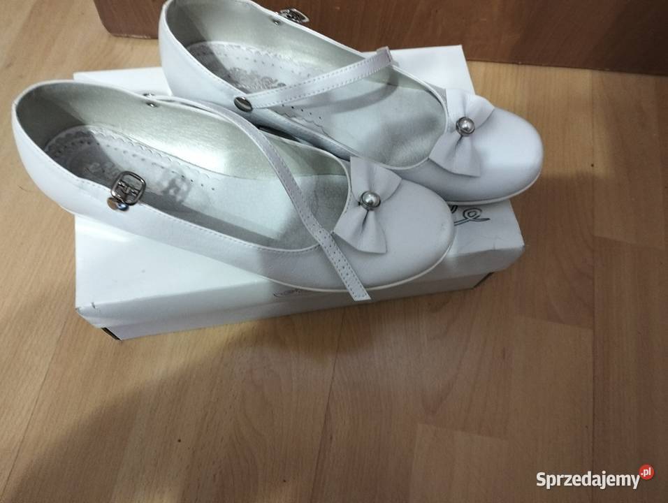 Sprzedam sukienkę komunijną Łódź