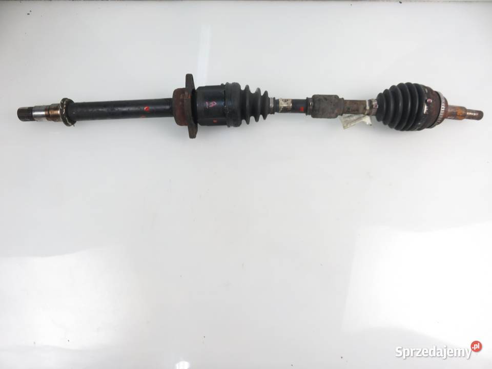 PÓŁOŚ PRAWA PRZEDNIA TOYOTA AVENSIS II T25 22 D