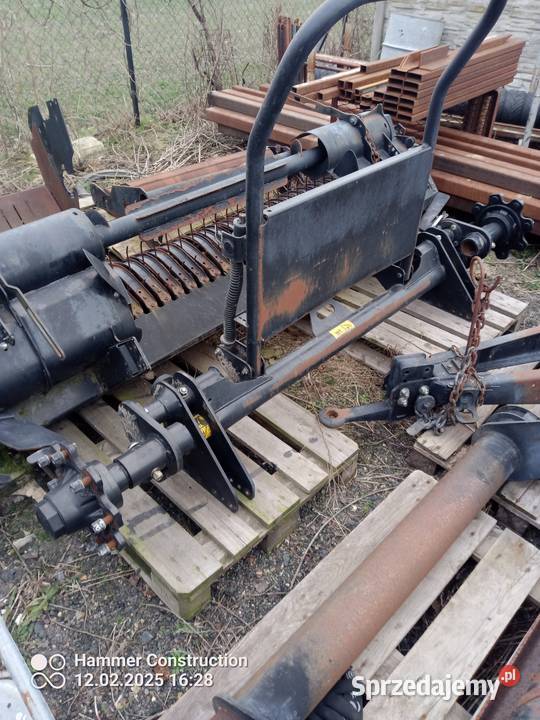 Sprzedam części do Holland RB150 New Holland
