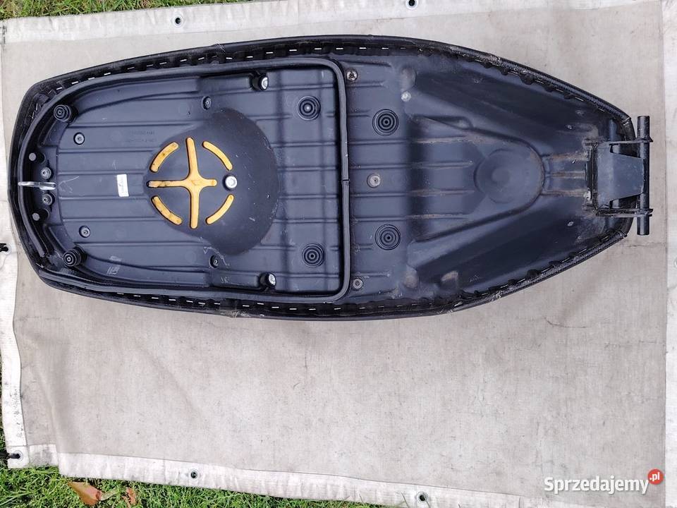 Siedzenie kanapa Yamaha XC 300 versity Siedzenia opolskie Świerczów