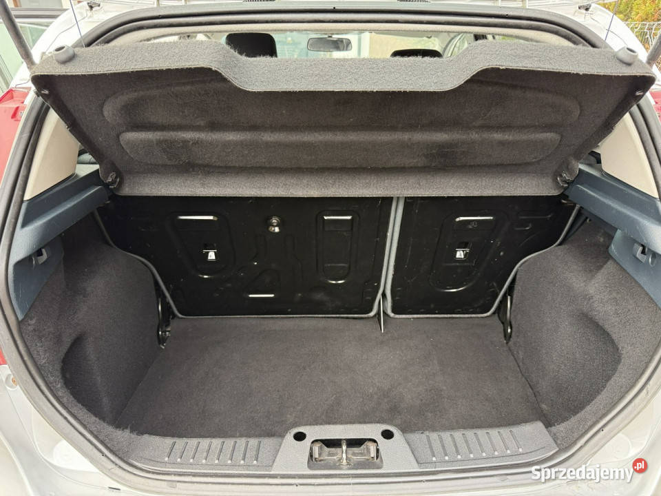 Ford Fiesta 14 Niski oryginalny przebieg Mk7 ESP Fiesta Poznań
