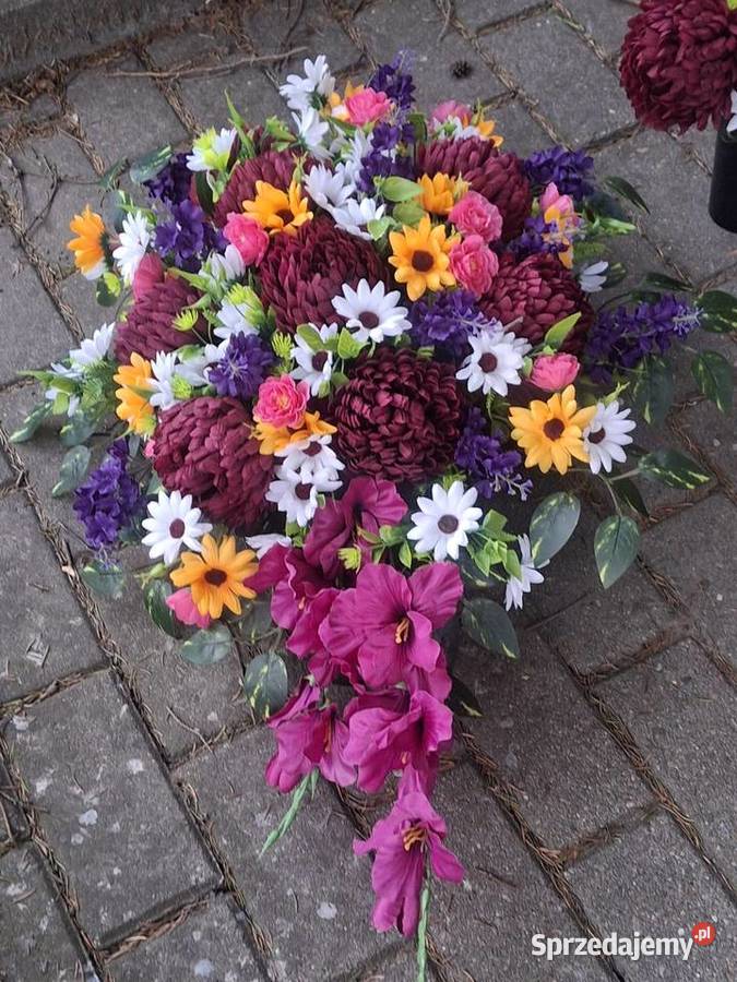 Wiazanka stroik kompozycja na cmentarz pomorskie Kwidzyn sprzedam