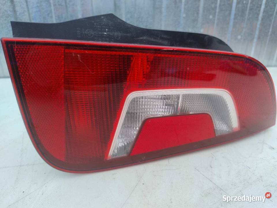 LAMPA PRAWY TYŁ TYLNA SEAT MI UP 1S0945096G