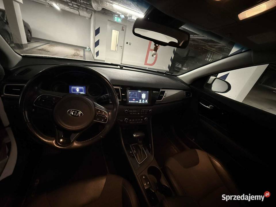 KIA NIRO Hybrid 16 wersja L 2019 biała perła Piaseczno