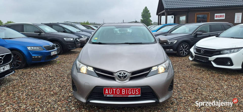 Toyota Auris climatronic ledy II 2012 gniazdo AUX Lębork sprzedam