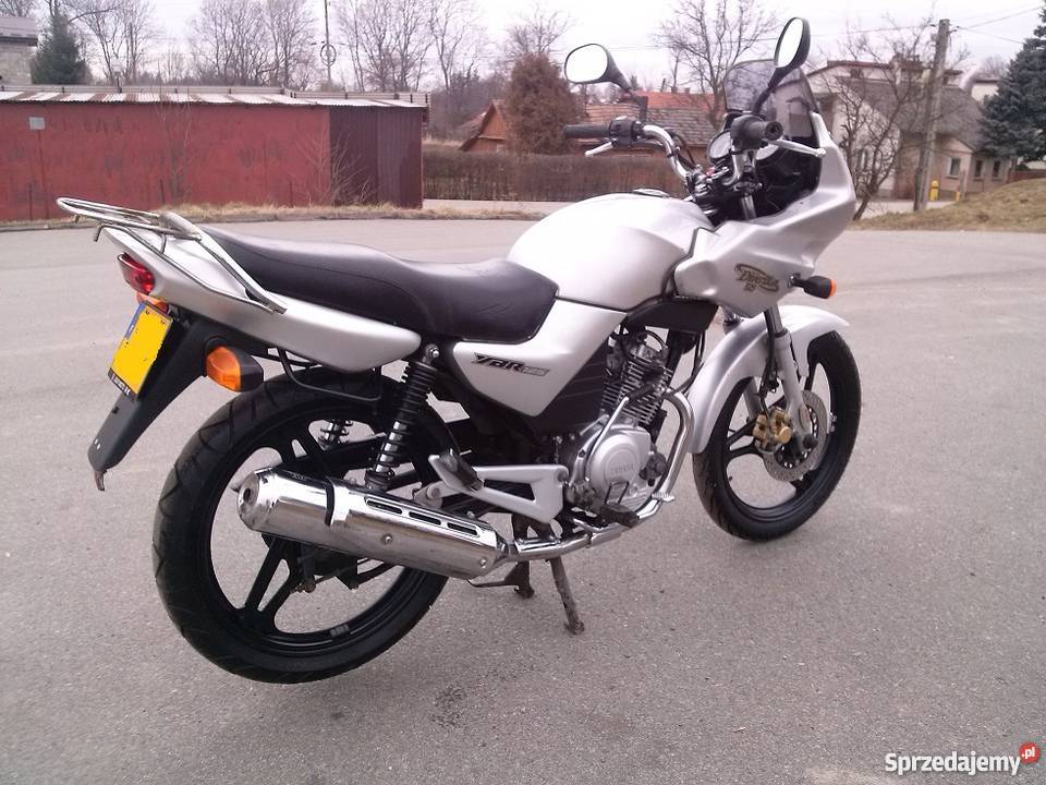 Yamaha YBR 125 Diversion CBF 125 kat B