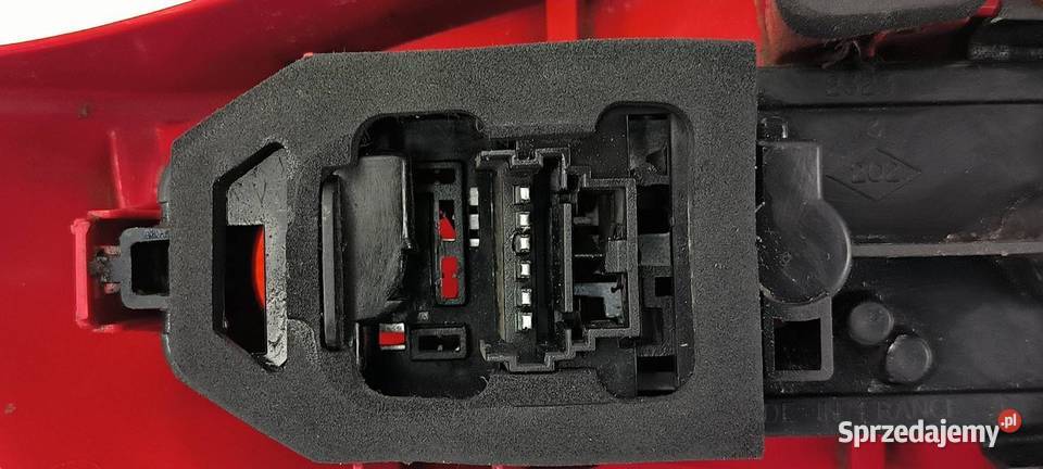 LAMPA PRAWA TYŁ RENAULT CLIO II Lipno