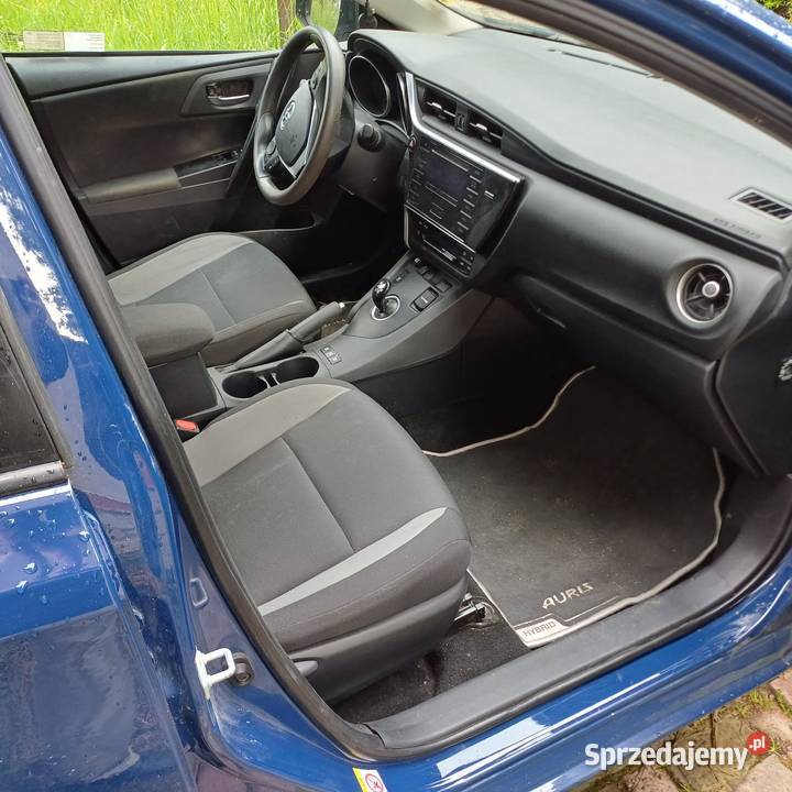 Toyota Auris hybryda kombi LPG CD Wieliczka sprzedam