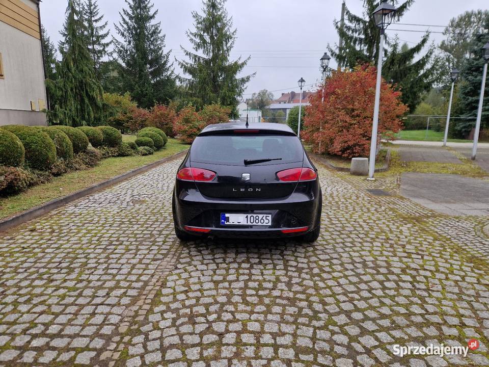 Seat Leon II Lift 14 MPI Niski Przebieg Alufelgi Rok produkcji 2010 Leon Ryglice sprzedam