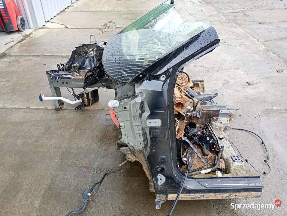 KAROSERIA ĆWIARTKA PODŁUŻNICA PRAWA TOYOTA CHR