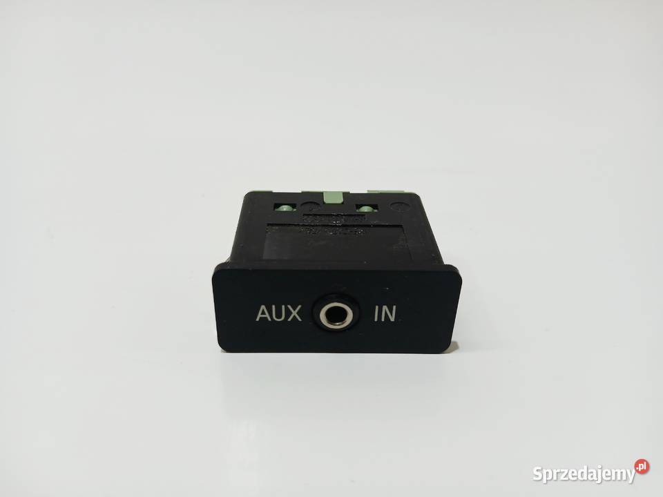 GNIAZDO AUX IN BMW E60 E61 LCI 6986791 0000410 Strzyżewice